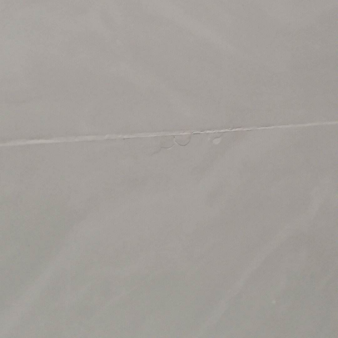 厨房墙面瓷砖空鼓会怎么样(厨房墙面瓷砖空鼓会怎么样图片)