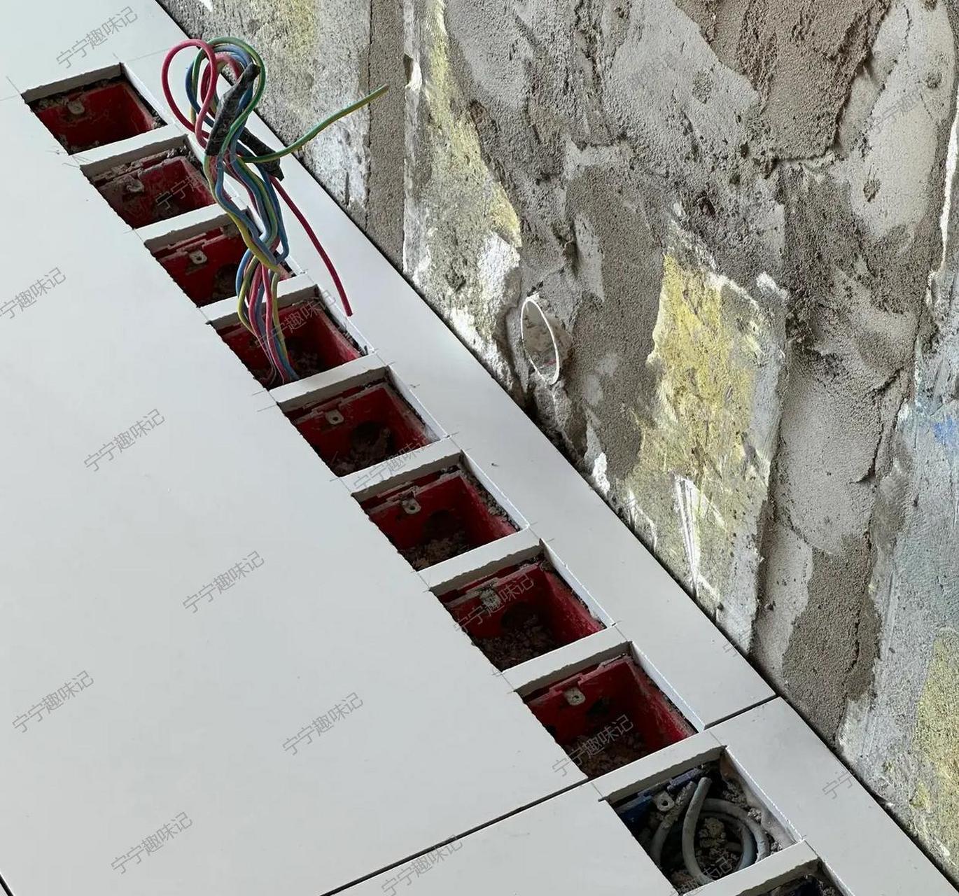 墙上打孔瓷砖不裂开技巧图解(在墙砖上打孔怎么打墙砖才不会破) 墙上打孔瓷砖不裂开技巧图解(在墙砖上打孔怎么打墙砖才不会破)