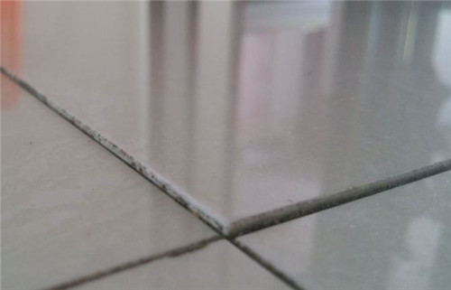 屋里地砖突然全翘起来了(屋里地砖突然全翘起来了是因为虫子吗) 屋里地砖突然全翘起来了(屋里地砖突然全翘起来了是因为虫子吗)